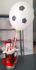 Cesta de regalo pequeña para futbólista - Imagen 7